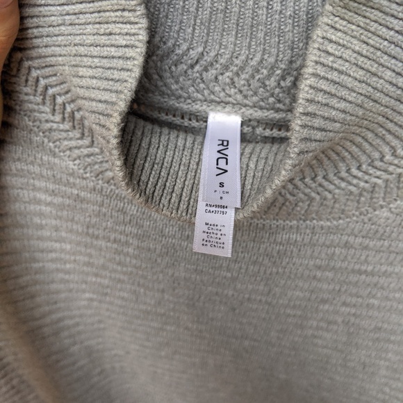 RVCA mockneck sweater tunic - Picture 4 of 4